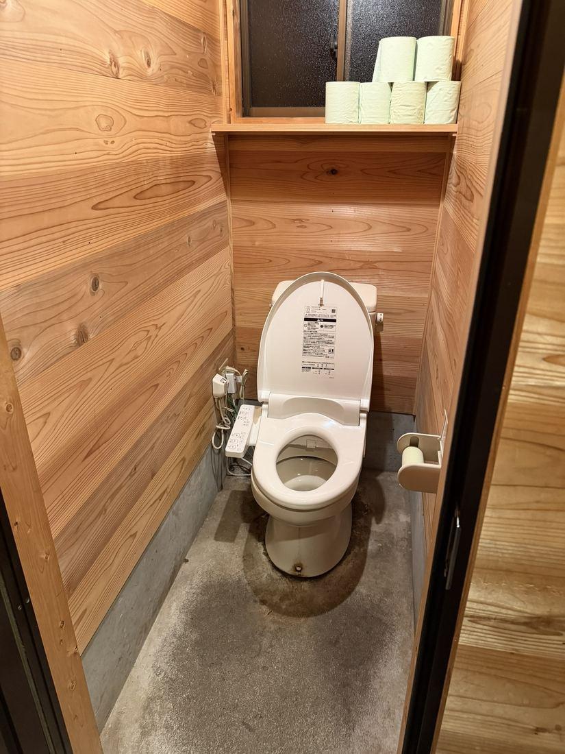 夜のトイレの様子